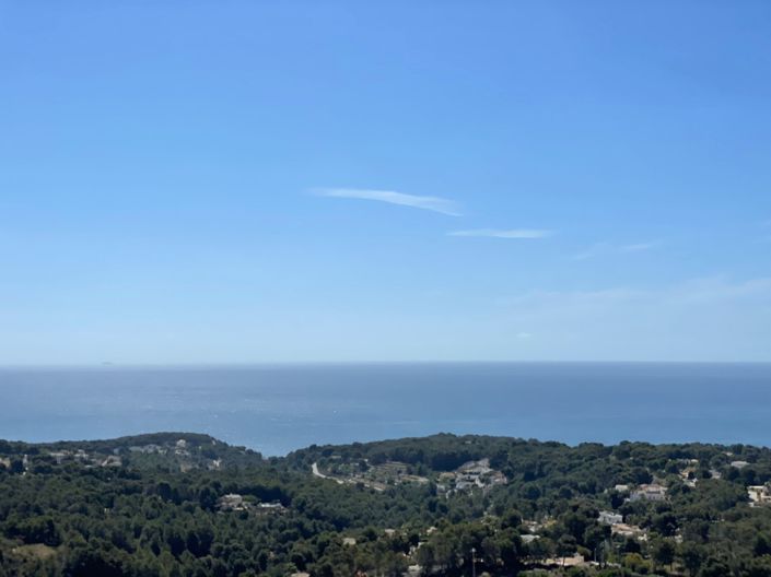 Image No.5-4 Bed Property for sale