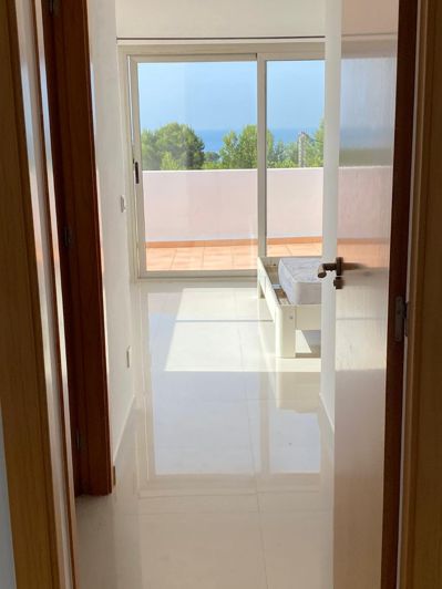 Image No.11-5 Bed Villa for sale