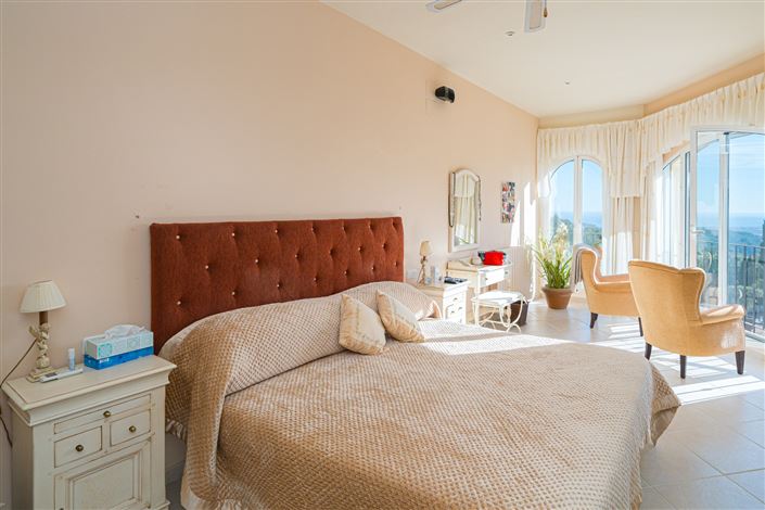 Image No.14-5 Bed Villa for sale