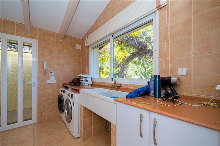 Image No.27-5 Bed Villa for sale