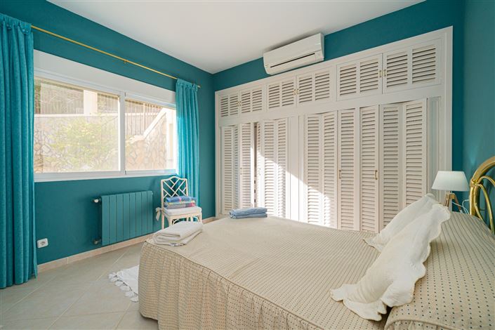 Image No.39-5 Bed Villa for sale