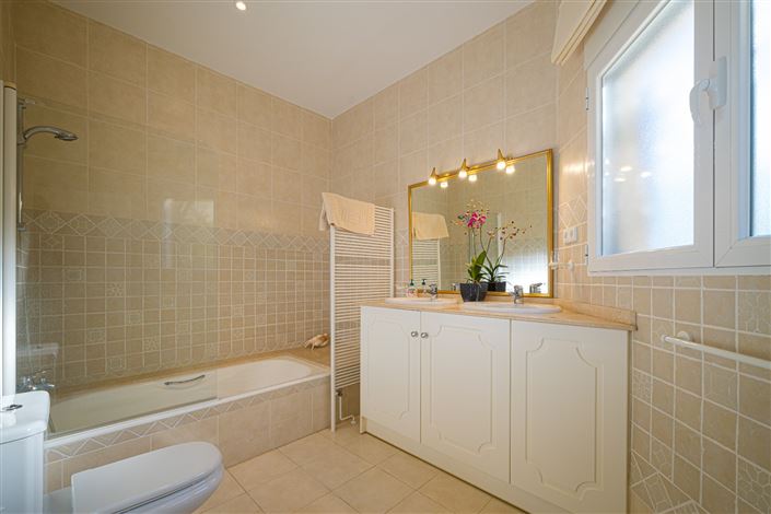 Image No.41-5 Bed Villa for sale