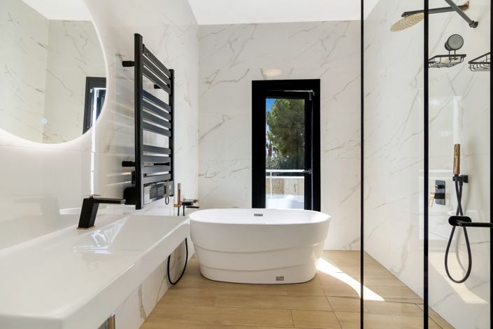 Image No.17-4 Bed Villa for sale