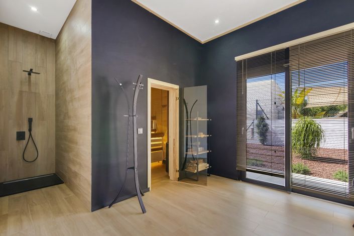 Image No.19-4 Bed Villa for sale