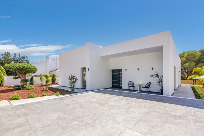 Image No.22-4 Bed Villa for sale