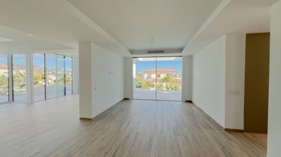 o1j0bq1gdm1bo1urrtuv1hbmmmq3b