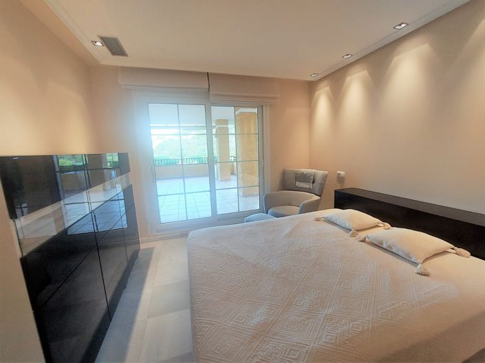 Image No.22-3 Bed Apartment for sale