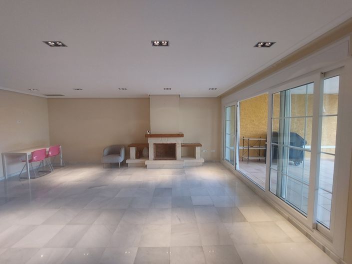 Image No.8-3 Bed Apartment for sale