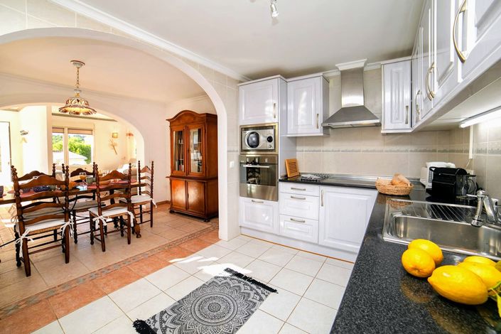 Image No.27-6 Bed Villa for sale