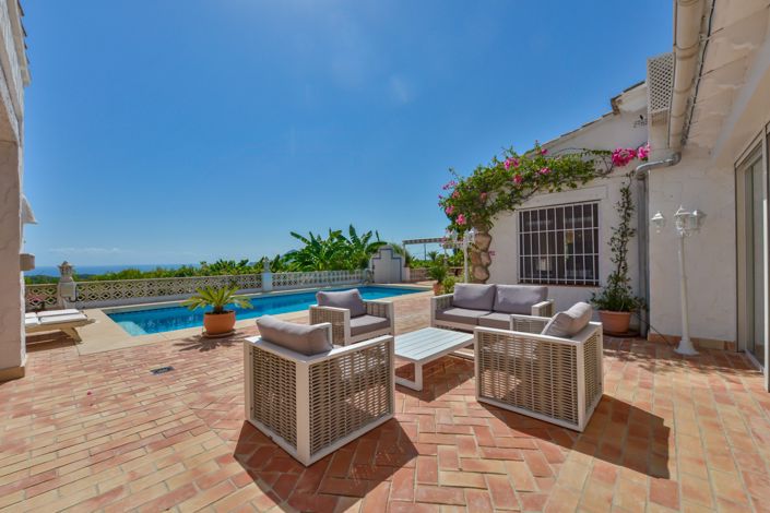 Image No.3-5 Bed Villa for sale