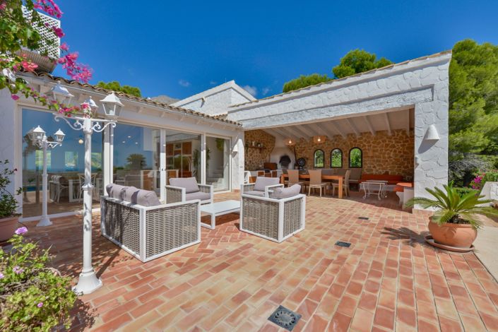 Image No.6-5 Bed Villa for sale