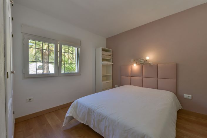 Image No.61-5 Bed Villa for sale