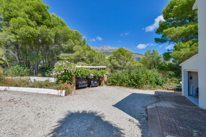 Image No.64-5 Bed Villa for sale