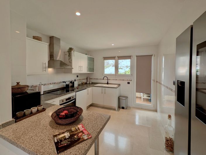 Image No.11-2 Bed Apartment for sale