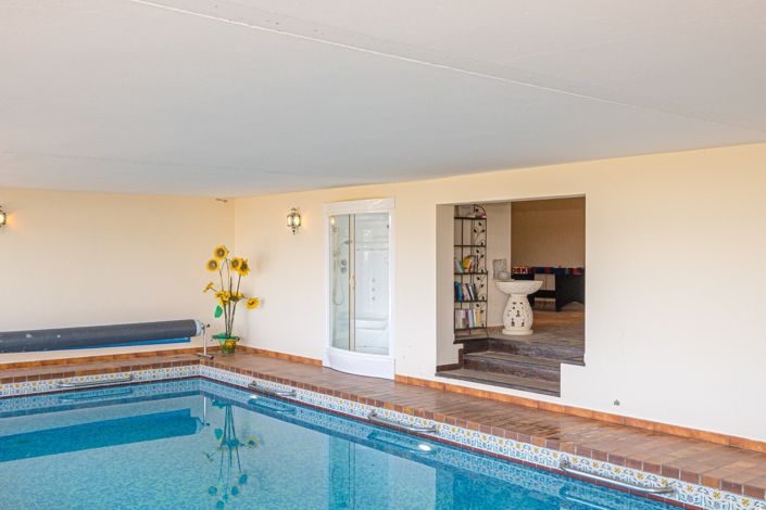 Image No.28-3 Bed Villa for sale