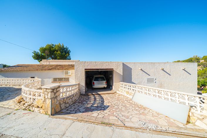 Image No.52-3 Bed Villa for sale