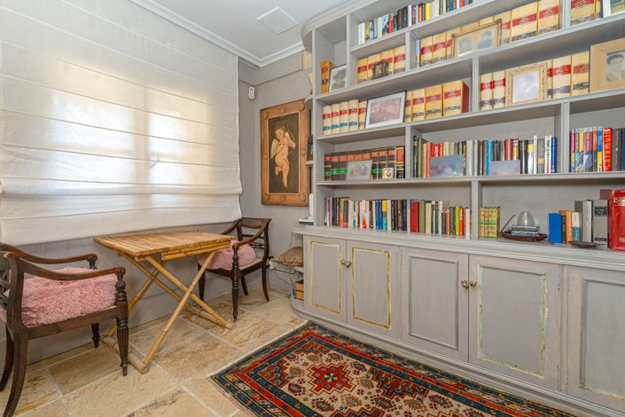 Image No.15-5 Bed Villa for sale