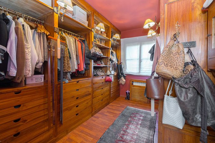 Image No.38-5 Bed Villa for sale