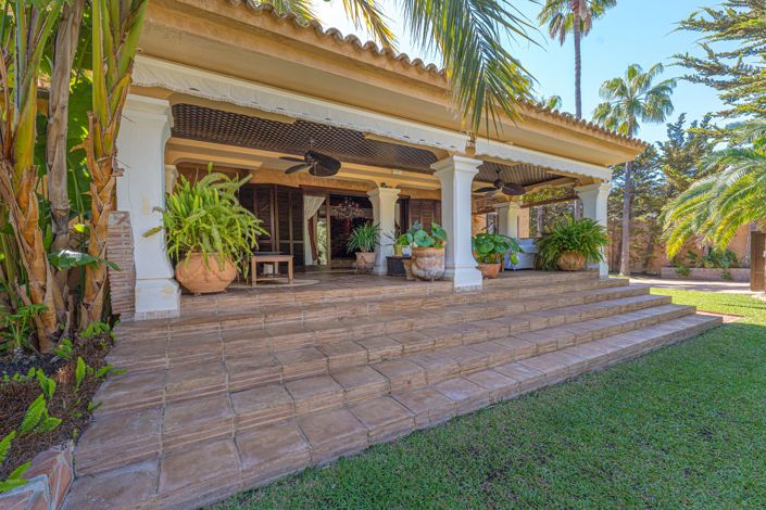 Image No.5-5 Bed Villa for sale