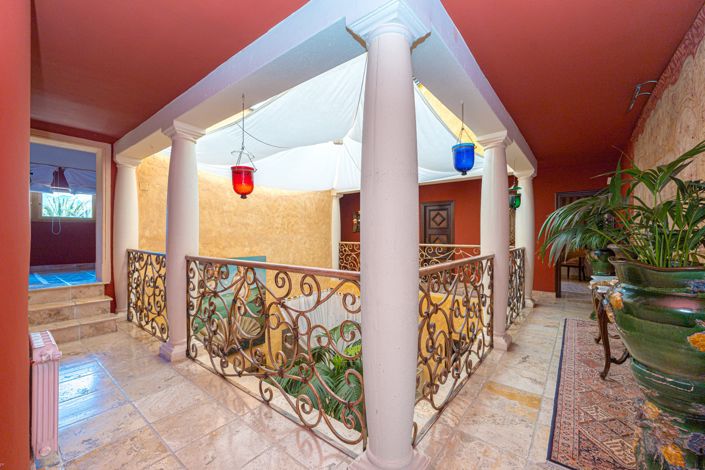 Image No.51-5 Bed Villa for sale