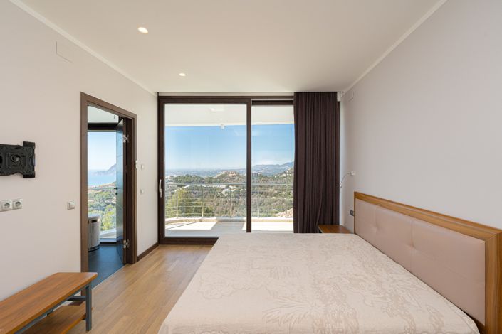 Image No.17-5 Bed Villa for sale