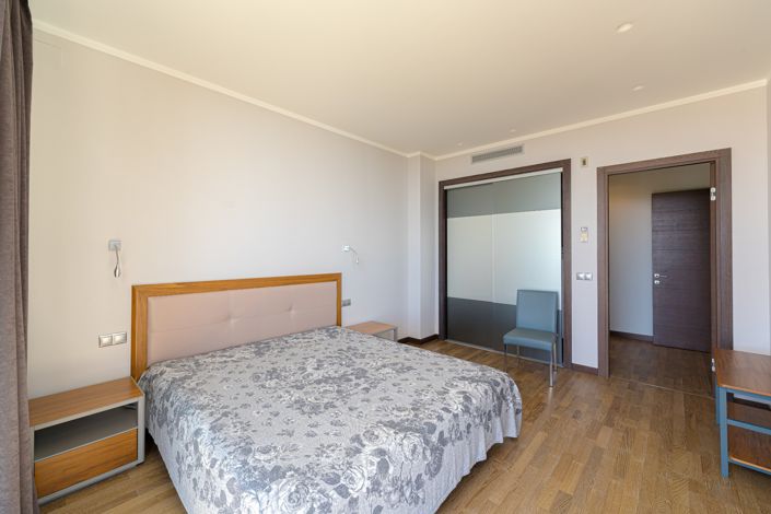 Image No.27-5 Bed Villa for sale