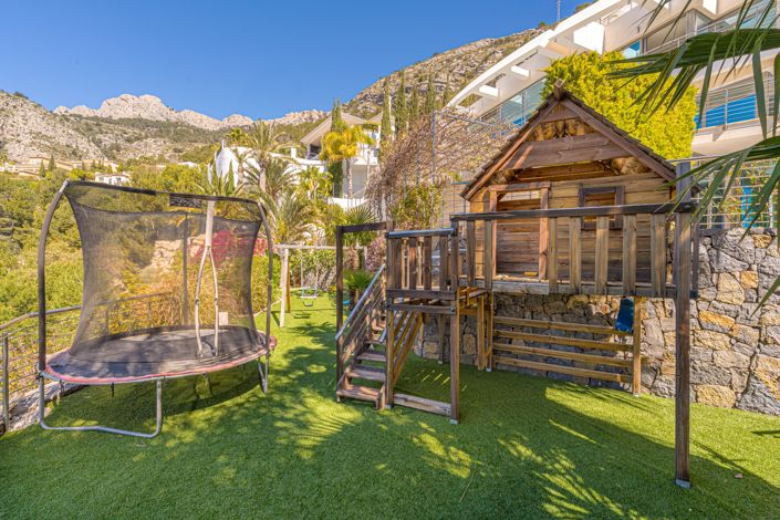 Image No.44-5 Bed Villa for sale