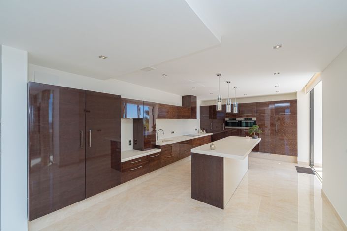 Image No.13-6 Bed Villa for sale