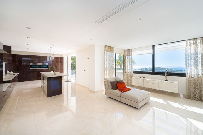 Image No.16-6 Bed Villa for sale