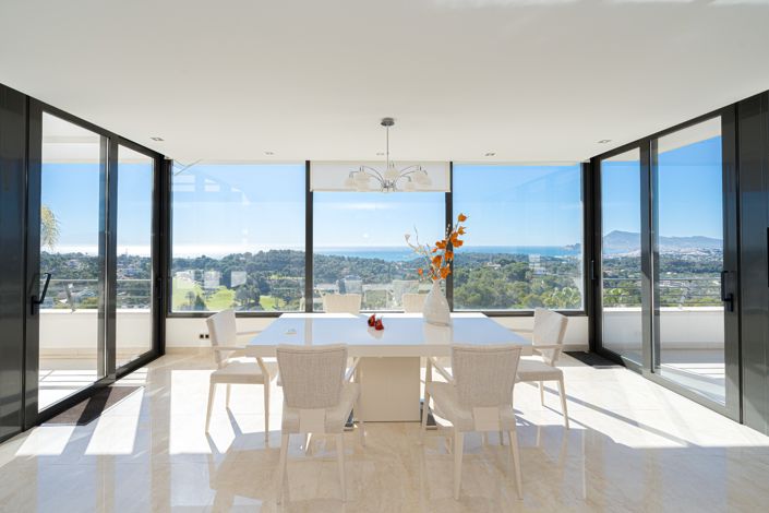 Image No.17-6 Bed Villa for sale