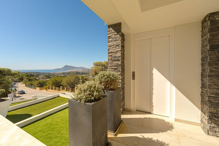 Image No.53-6 Bed Villa for sale