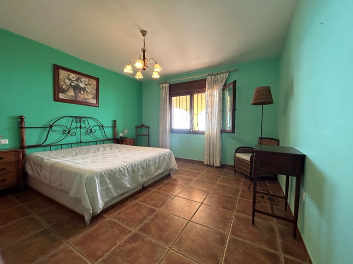 Image No.27-5 Bed Villa for sale