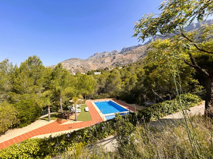 Image No.3-3 Bed Villa for sale