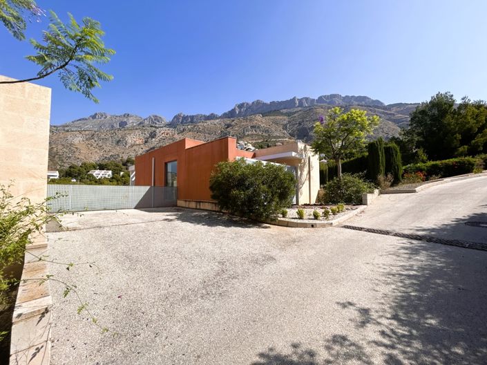 Image No.48-3 Bed Villa for sale