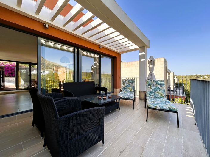 Image No.10-3 Bed Villa for sale