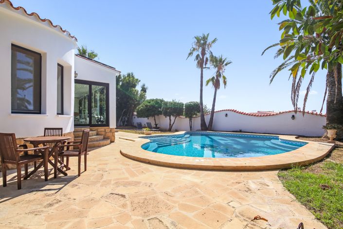Image No.4-3 Bed Villa for sale