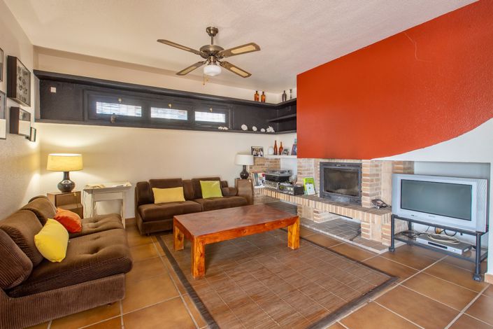 Image No.13-4 Bed Property for sale