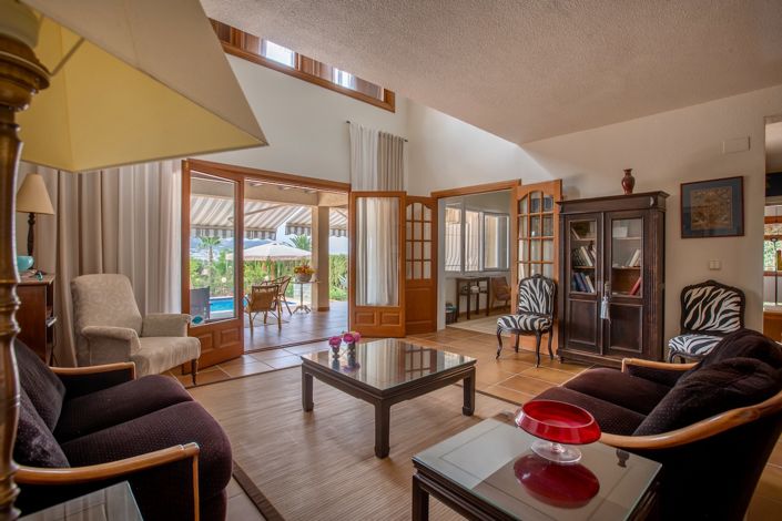 Image No.7-4 Bed Property for sale