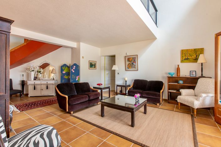 Image No.8-4 Bed Property for sale