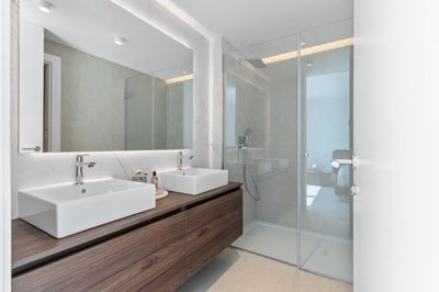 o1j2d03hn4sgbcnjfodi2mjj82m