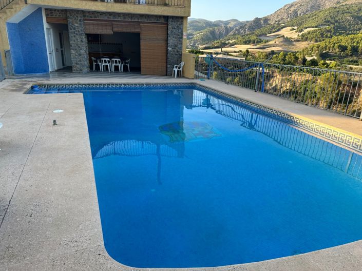 Image No.6-Villa de 6 chambres à vendre à Alicante