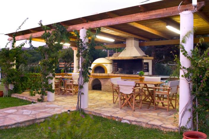 Image No.11-Un hôtel de 13 chambres à vendre à Minies