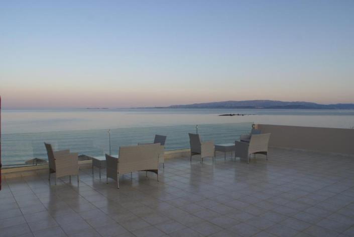 Image No.19-Un hôtel de 13 chambres à vendre à Minies