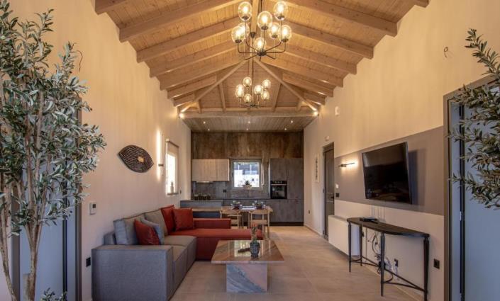 Image No.8-2 Bed House/Villa for sale