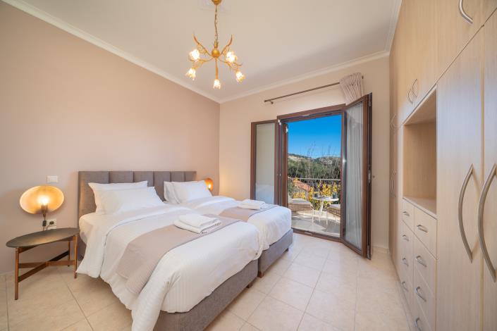 Image No.6-6 Bed Villa for sale