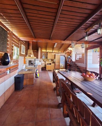 Image No.12-5 Bed Villa / Detached for sale