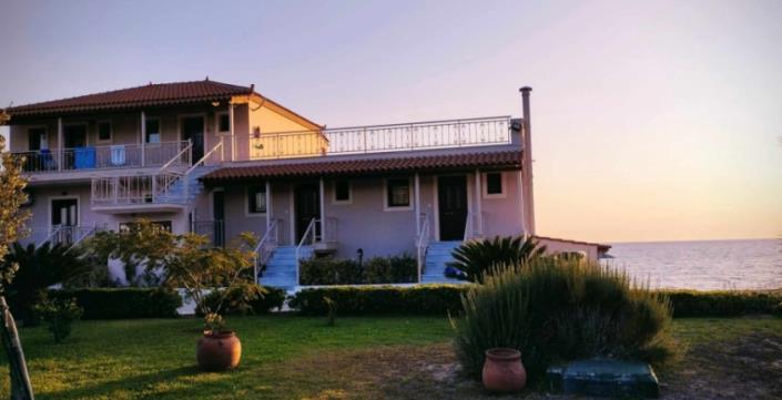 Image No.3-Un hôtel à vendre à Minies