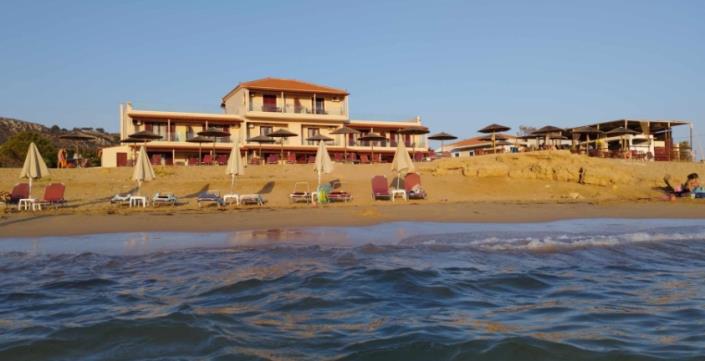 Image No.6-Un hôtel à vendre à Minies