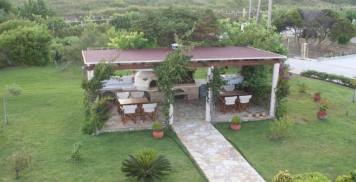 Image No.18-Un hôtel à vendre à Minies