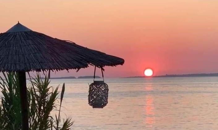 Image No.30-Un hôtel à vendre à Minies